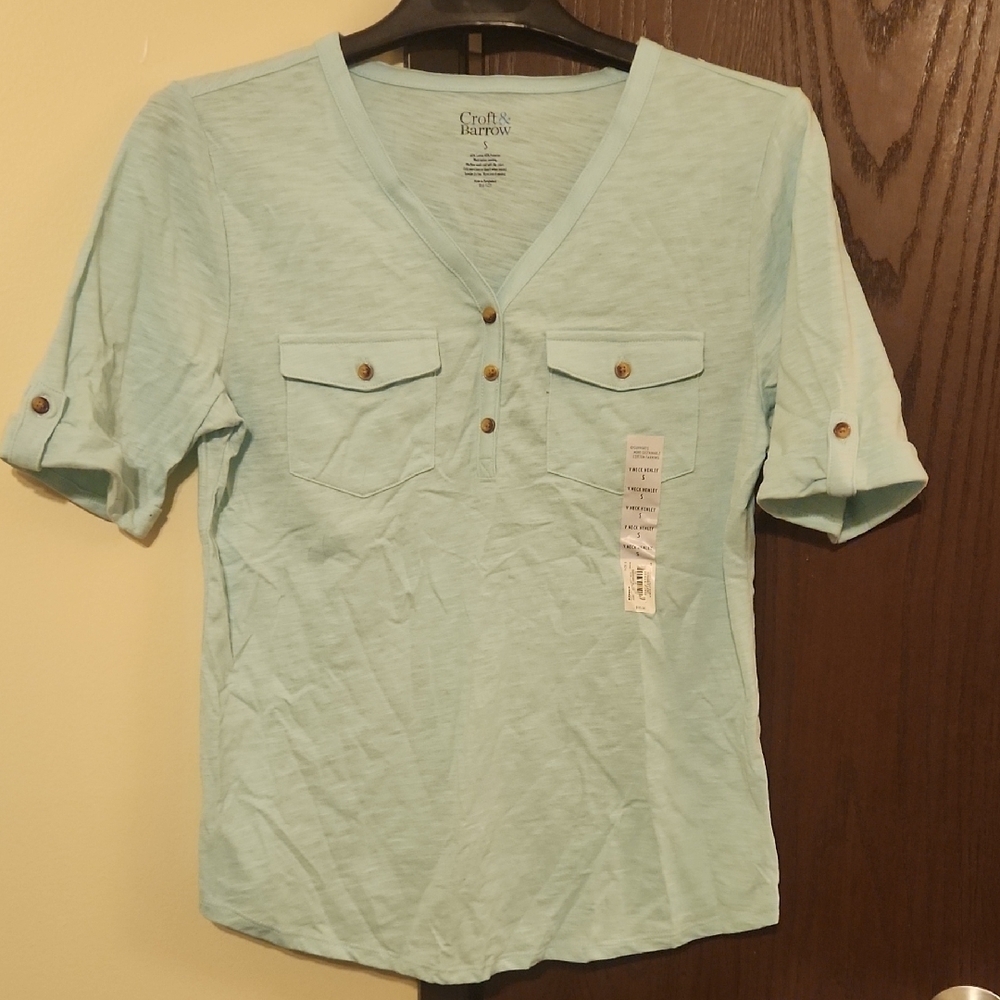 Craft & Barrow Aqua V-Neck Top